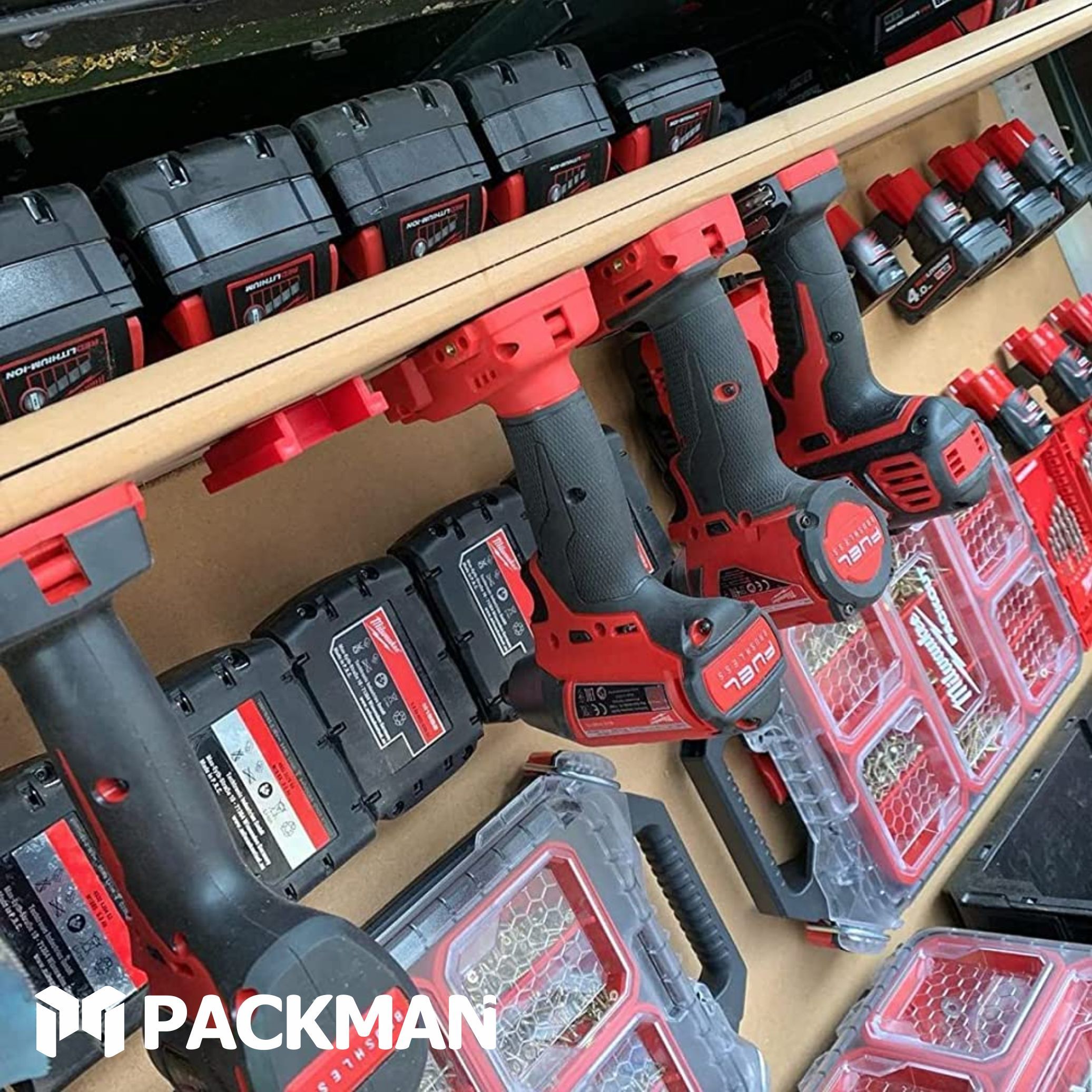 Держатель аккумуляторов MILWAUKEE M18