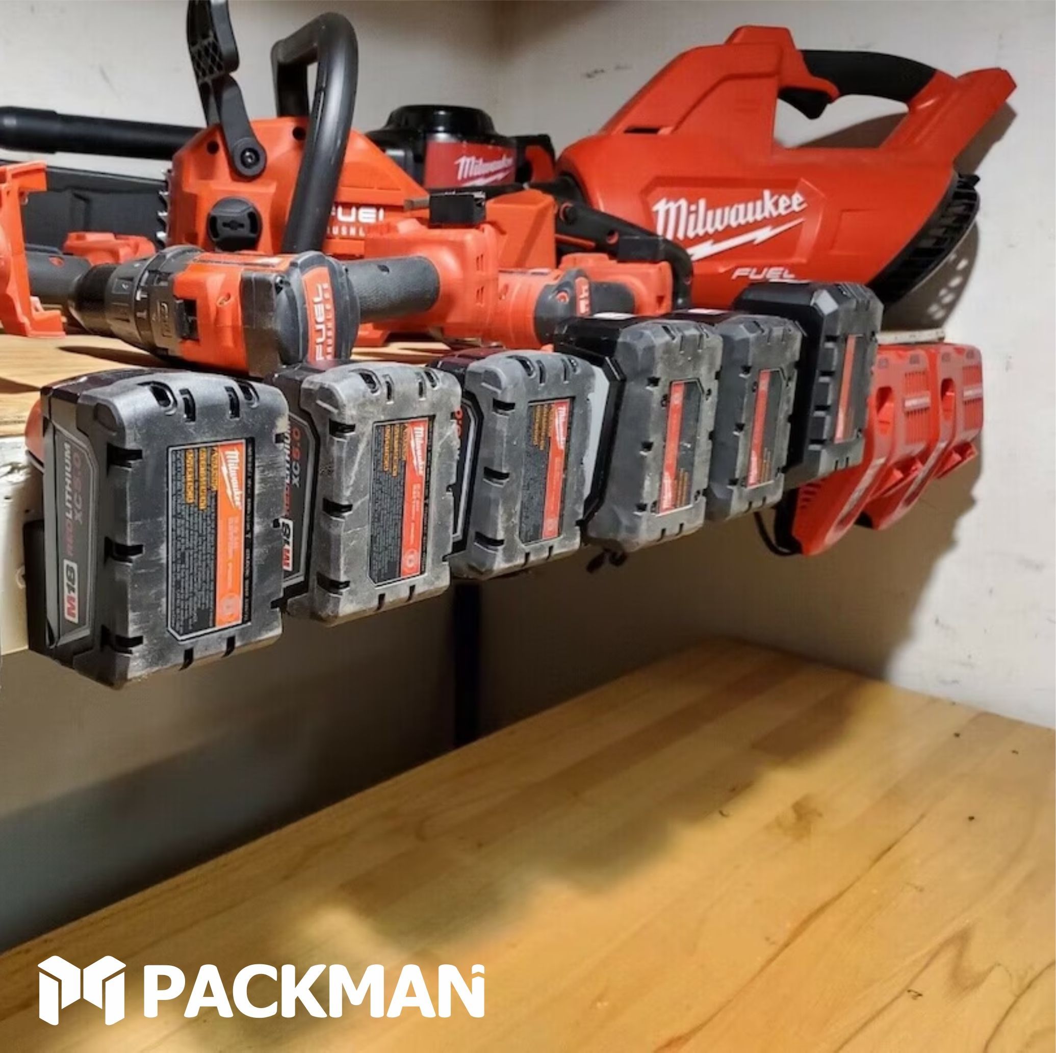Держатель аккумуляторов MILWAUKEE M18